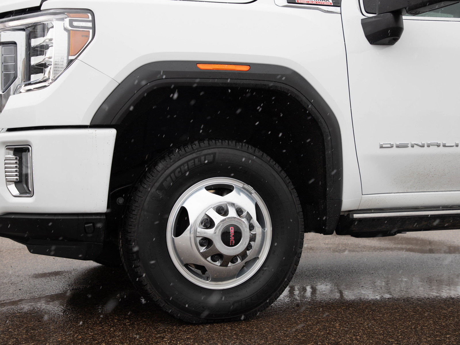 Used 2022 GMC Sierra 3500 Denali w/ Denali Ultimate Package image 28