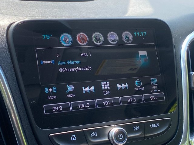 Used 2018 Chevrolet Equinox Premier FWD image 25
