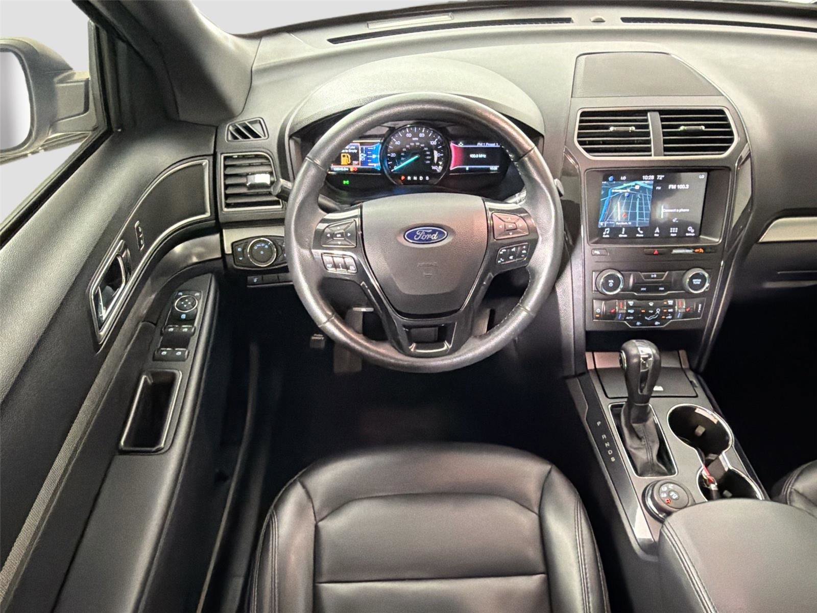 Used 2019 Ford Explorer XLT w/ Equipment Group 202A AWD/4WD image 19