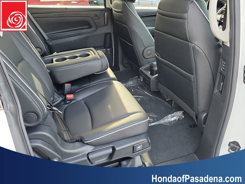 New 2026 Honda Odyssey Touring image 16