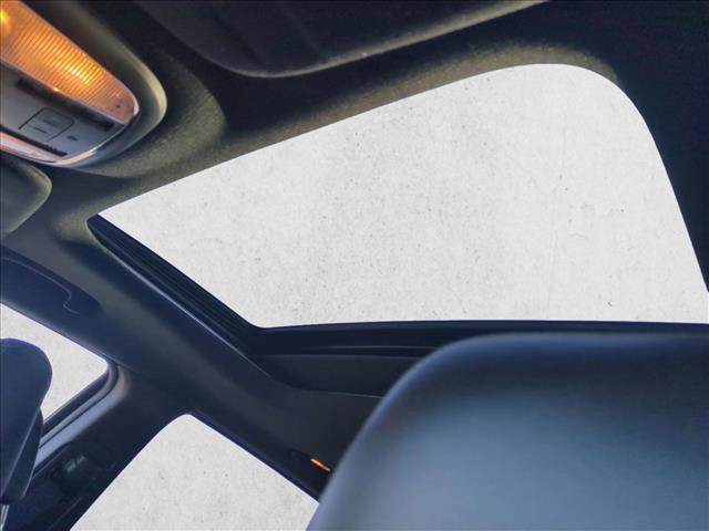 Used 2015 Jeep Grand Cherokee Limited w/ Trailer Tow Group IV image 16