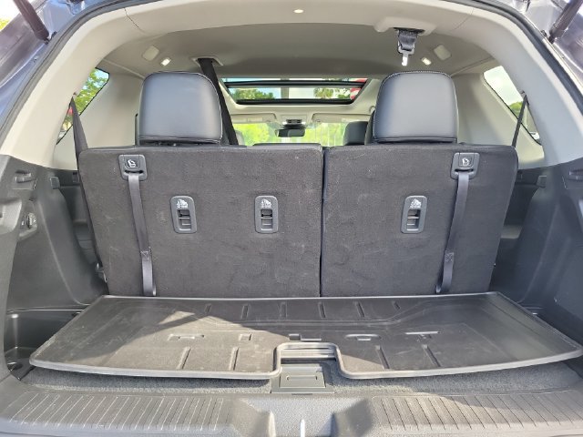 Used 2023 Honda Pilot Touring image 9