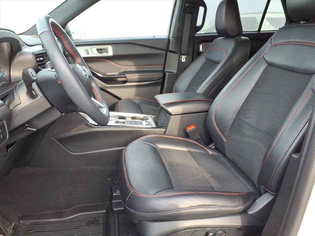 Used 2023 Ford Explorer ST-Line w/ Class IV Trailer Tow Package image 13