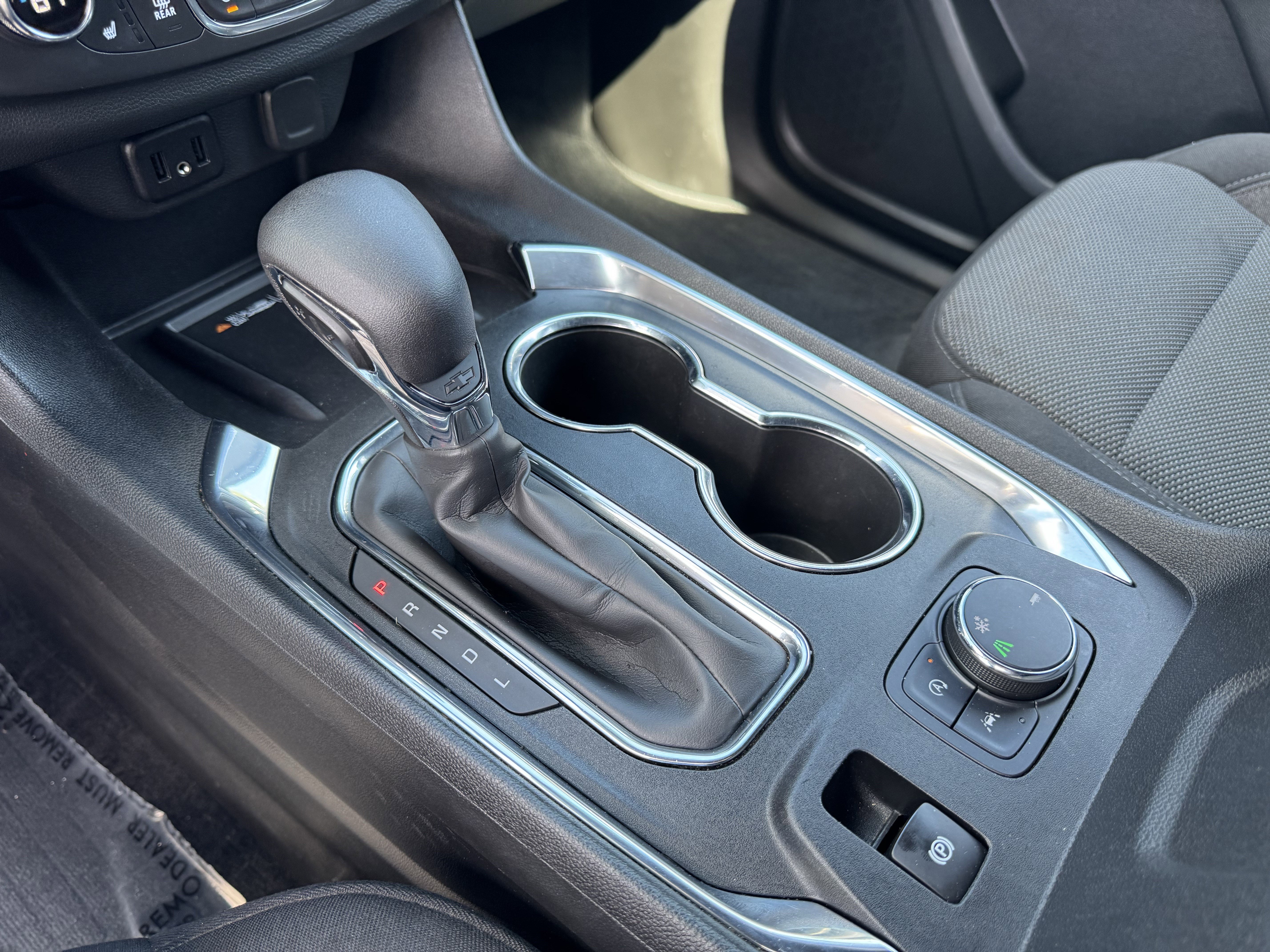 Used 2023 Chevrolet Traverse LT image 29