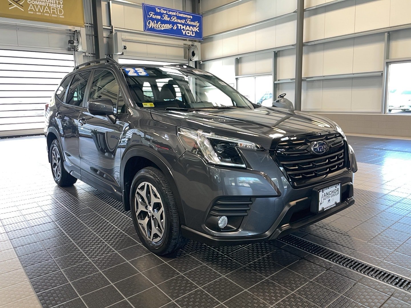 Used 2023 Subaru Forester Premium AWD/4WD image 1