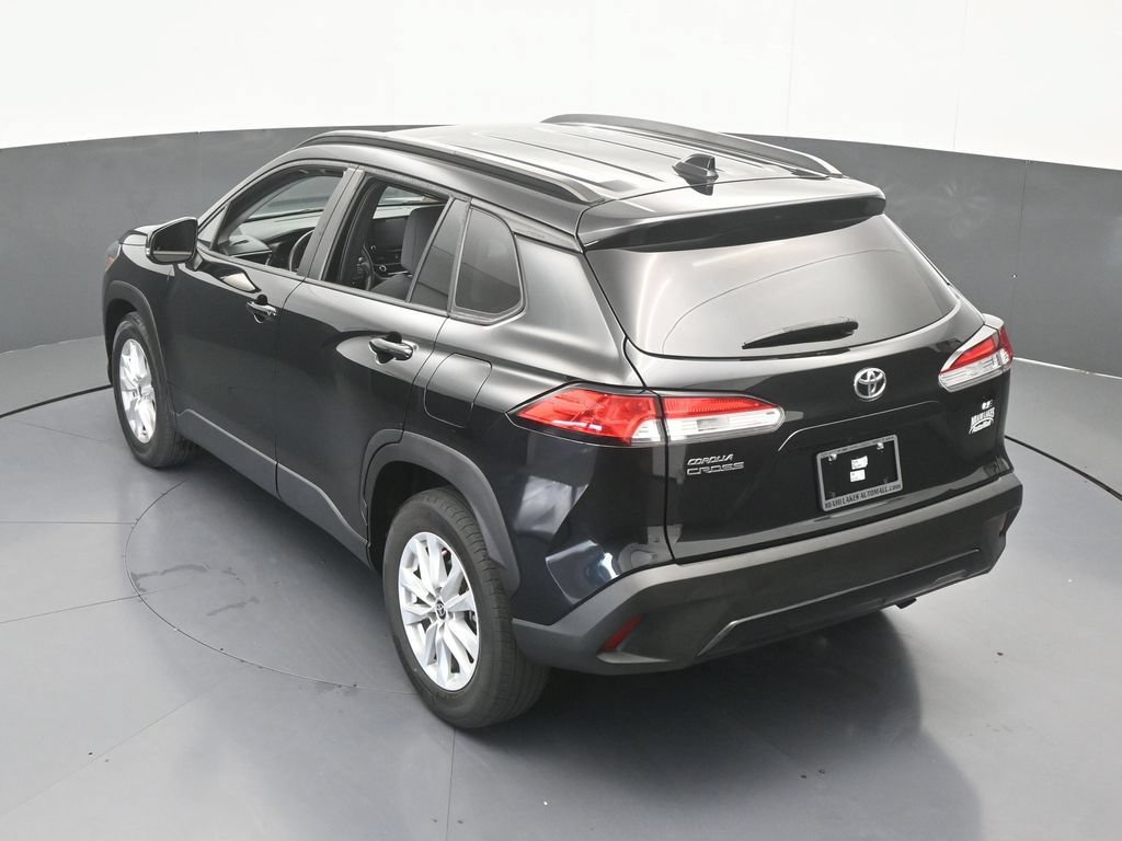 Used 2022 Toyota Corolla Cross LE w/ Moonroof Package FWD image 43