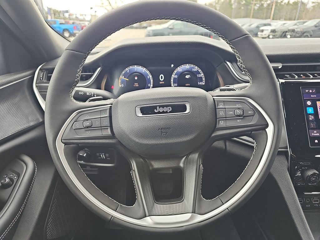 New 2025 Jeep Grand Cherokee Altitude AWD/4WD image 18