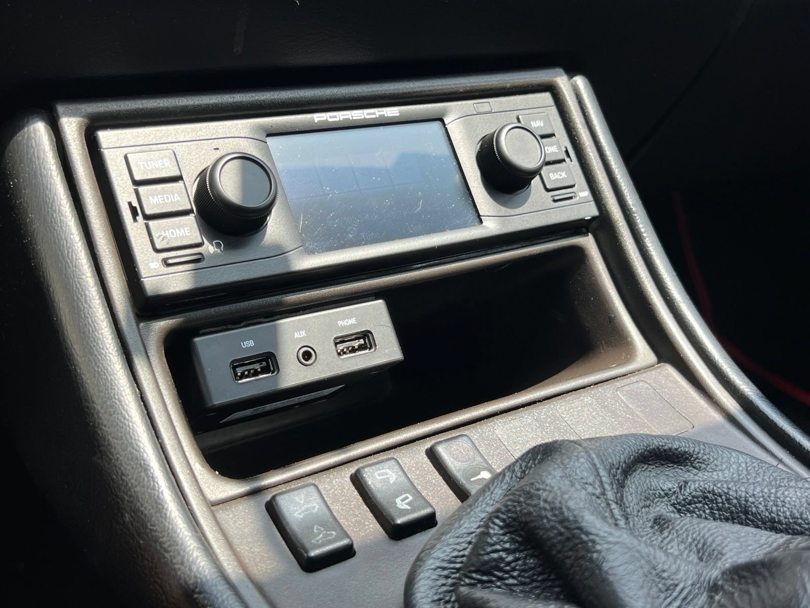 Used 1990 Porsche 944 Cabriolet RWD image 25
