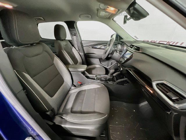 Used 2023 Chevrolet TrailBlazer LT w/ LPO, Blackout Package AWD/4WD image 37