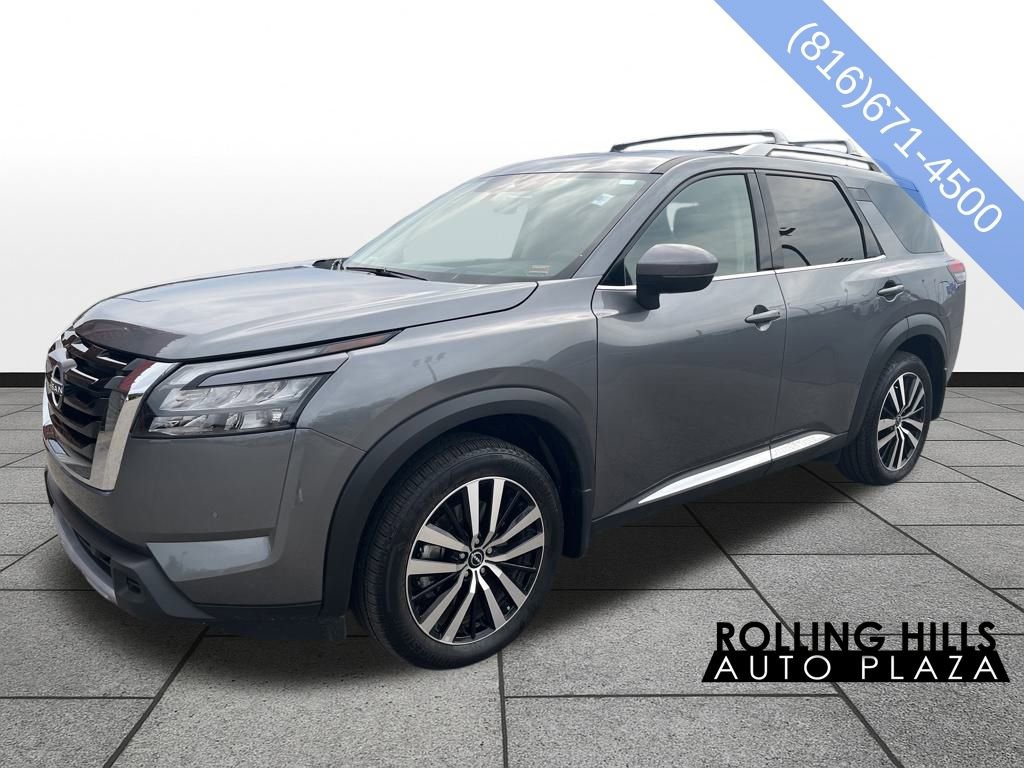 Used 2025 Nissan Pathfinder Platinum w/ Cargo Package 360° Tour