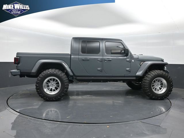 Used 2025 Jeep Gladiator Overland AWD/4WD image 8