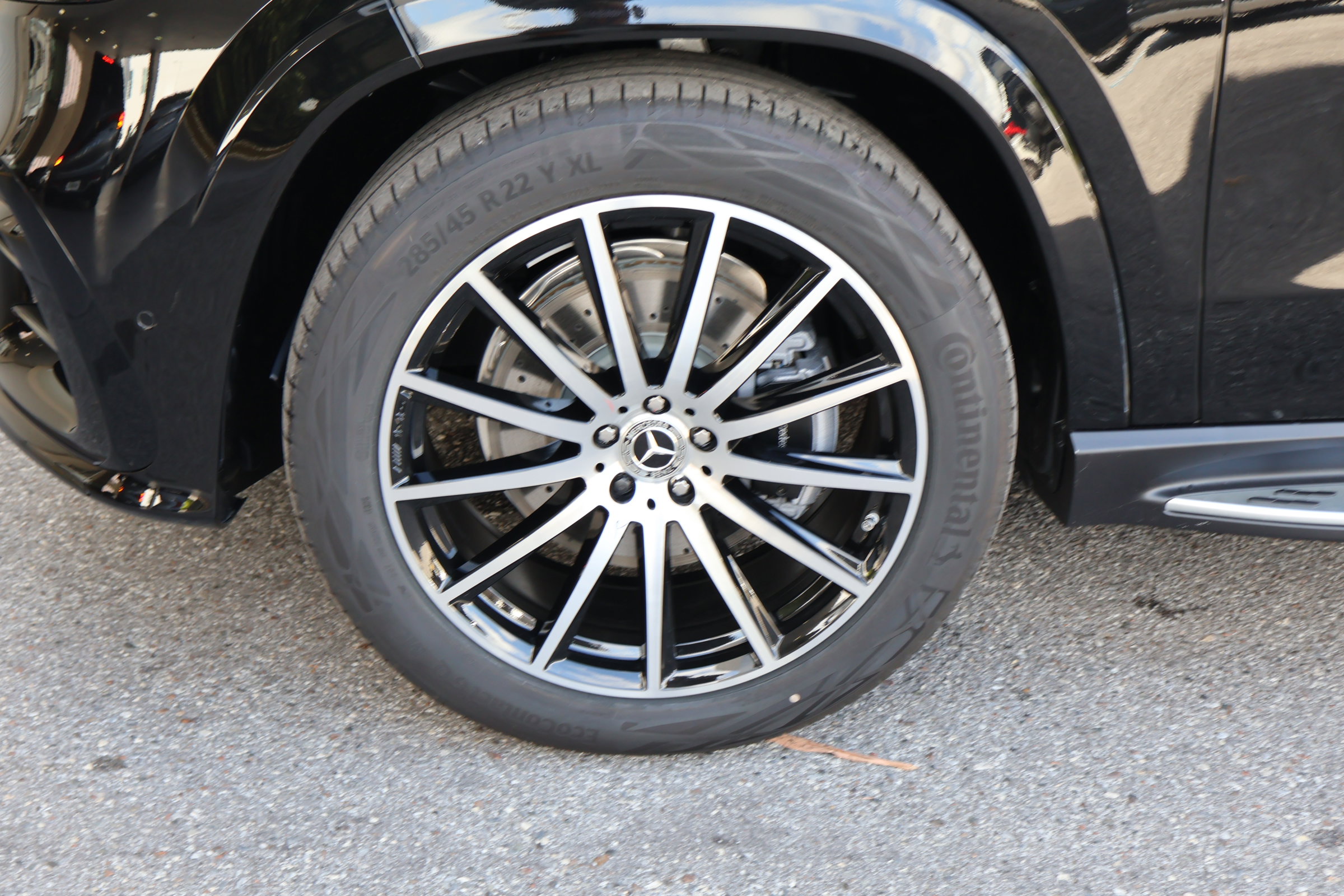 New 2026 Mercedes-Benz GLS 580 4MATIC image 11