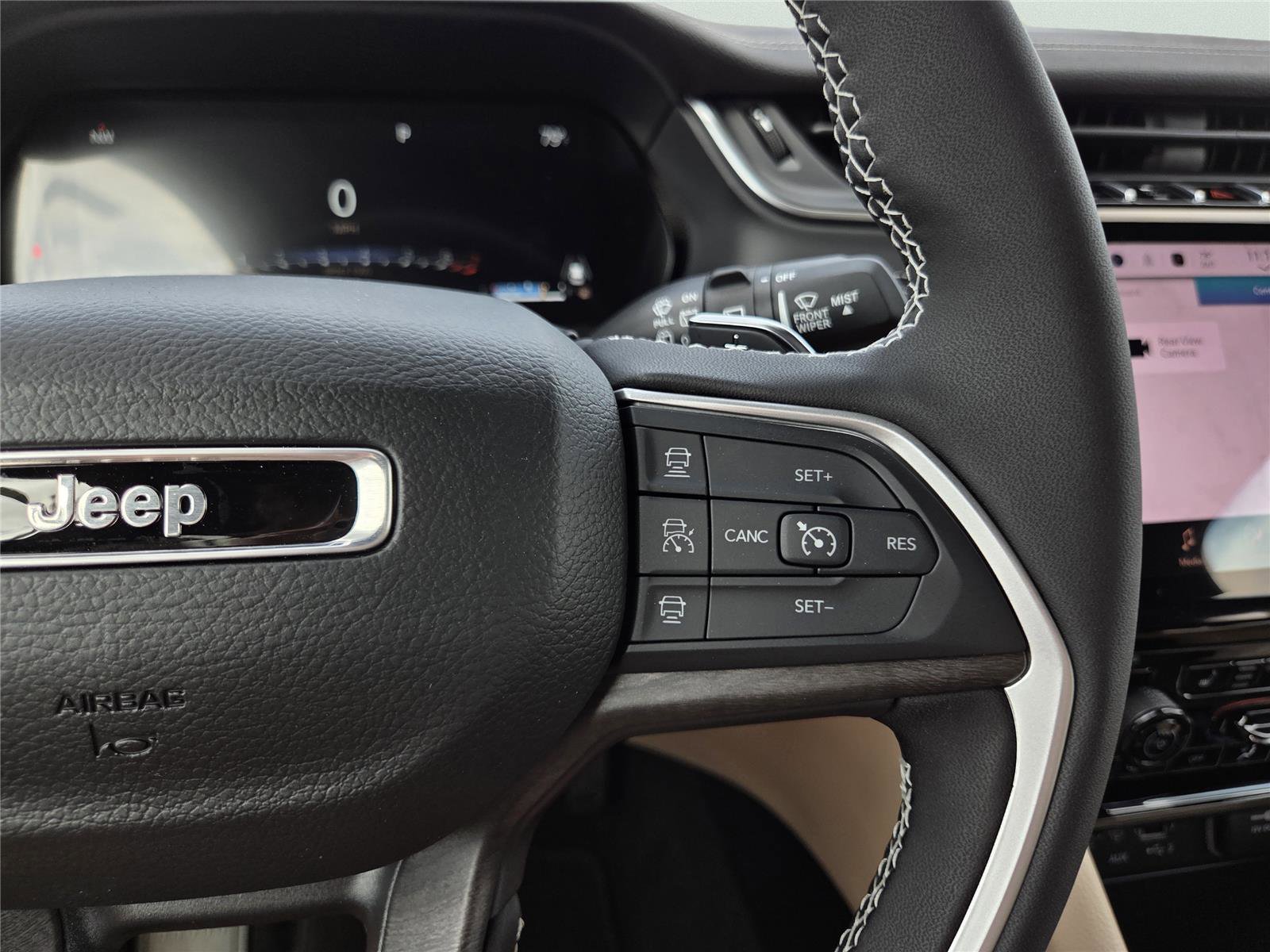 New 2025 Jeep Grand Cherokee Limited w/ Trailer Tow Package image 59