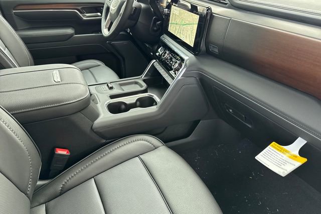 New 2026 GMC Sierra 2500 Denali w/ Denali Reserve Package image 17