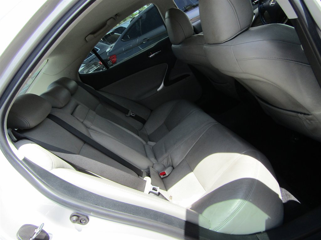 Used 2008 Lexus IS 250 RWD image 6