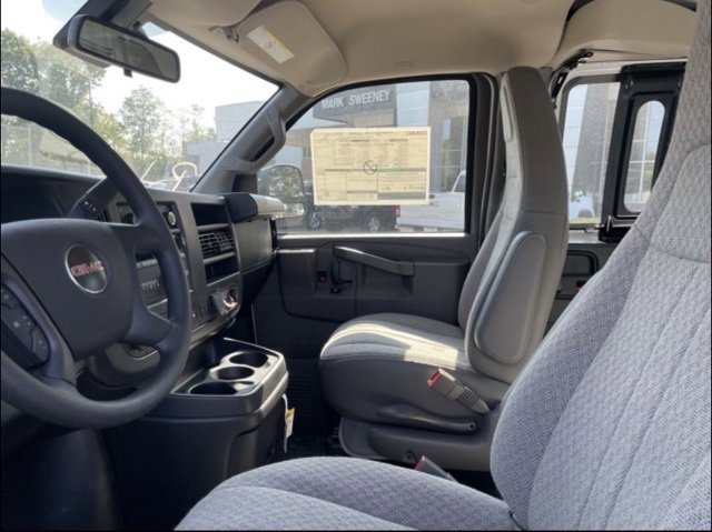 New 2025 GMC Savana 2500 Extended w/ Driver Convenience Package RWD image 20