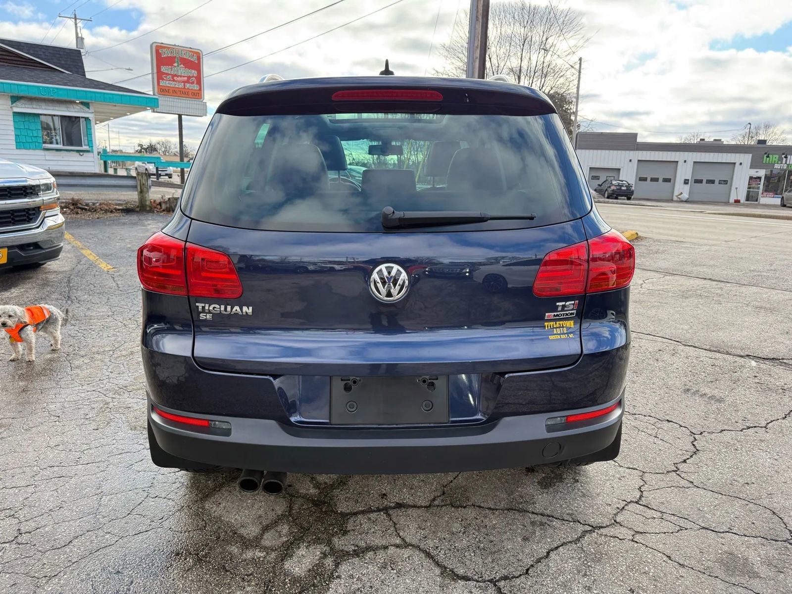 Used 2016 Volkswagen Tiguan SE image 4