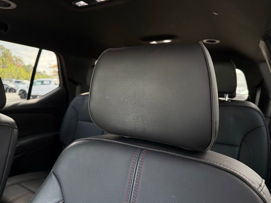 Used 2022 Chevrolet Traverse RS image 23