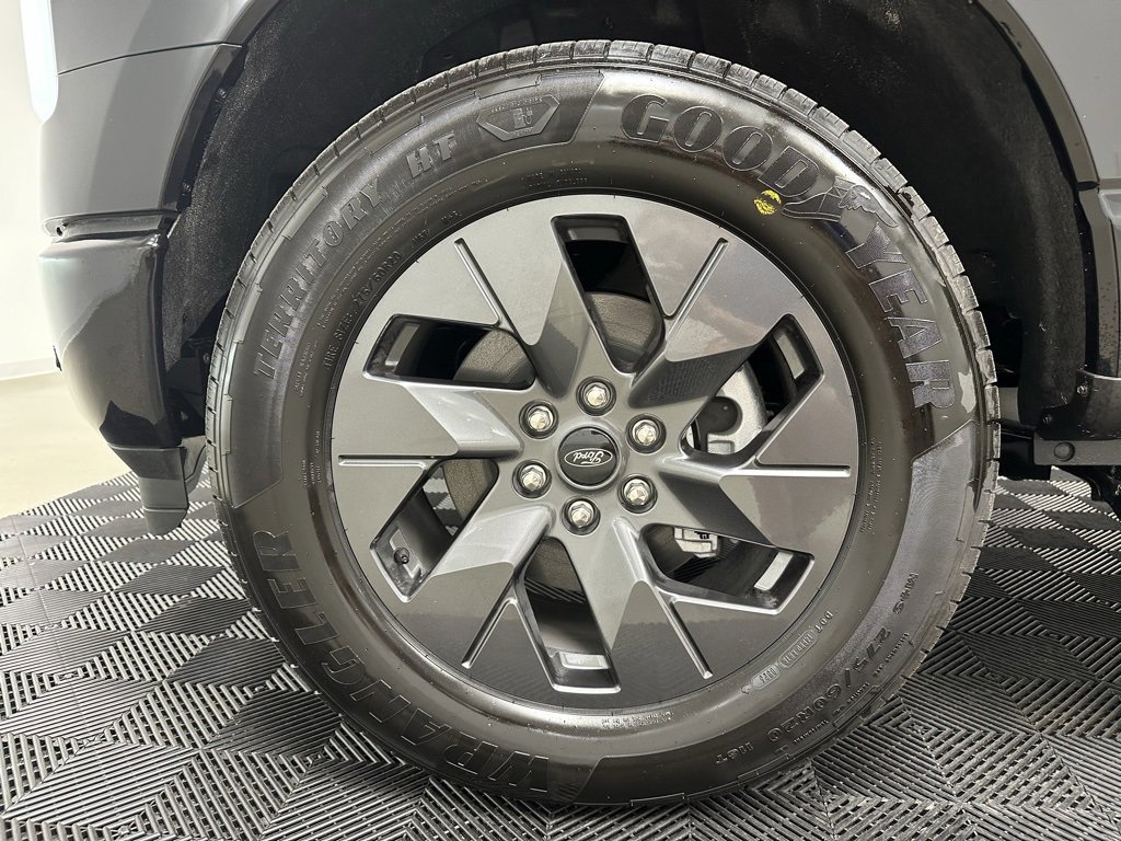 New 2025 Ford F150 Lightning Flash image 26