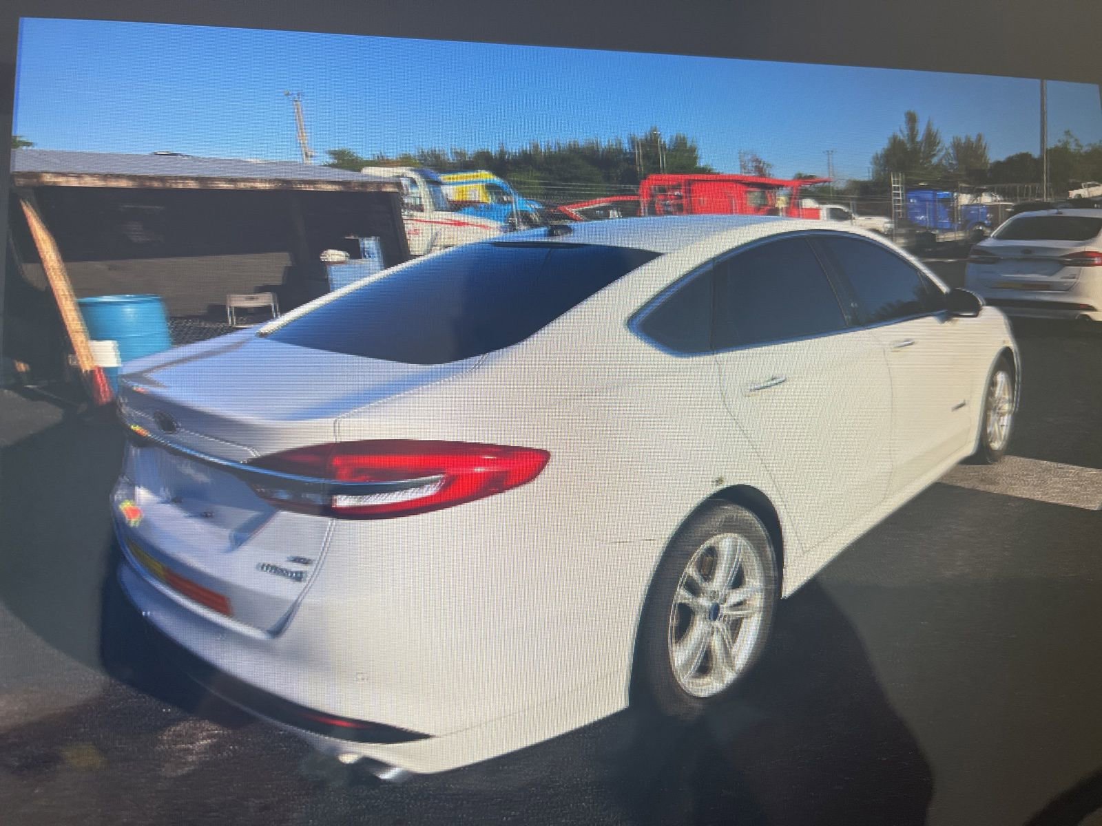 Used 2018 Ford Fusion SE w/ Equipment Group 602A FWD image 15