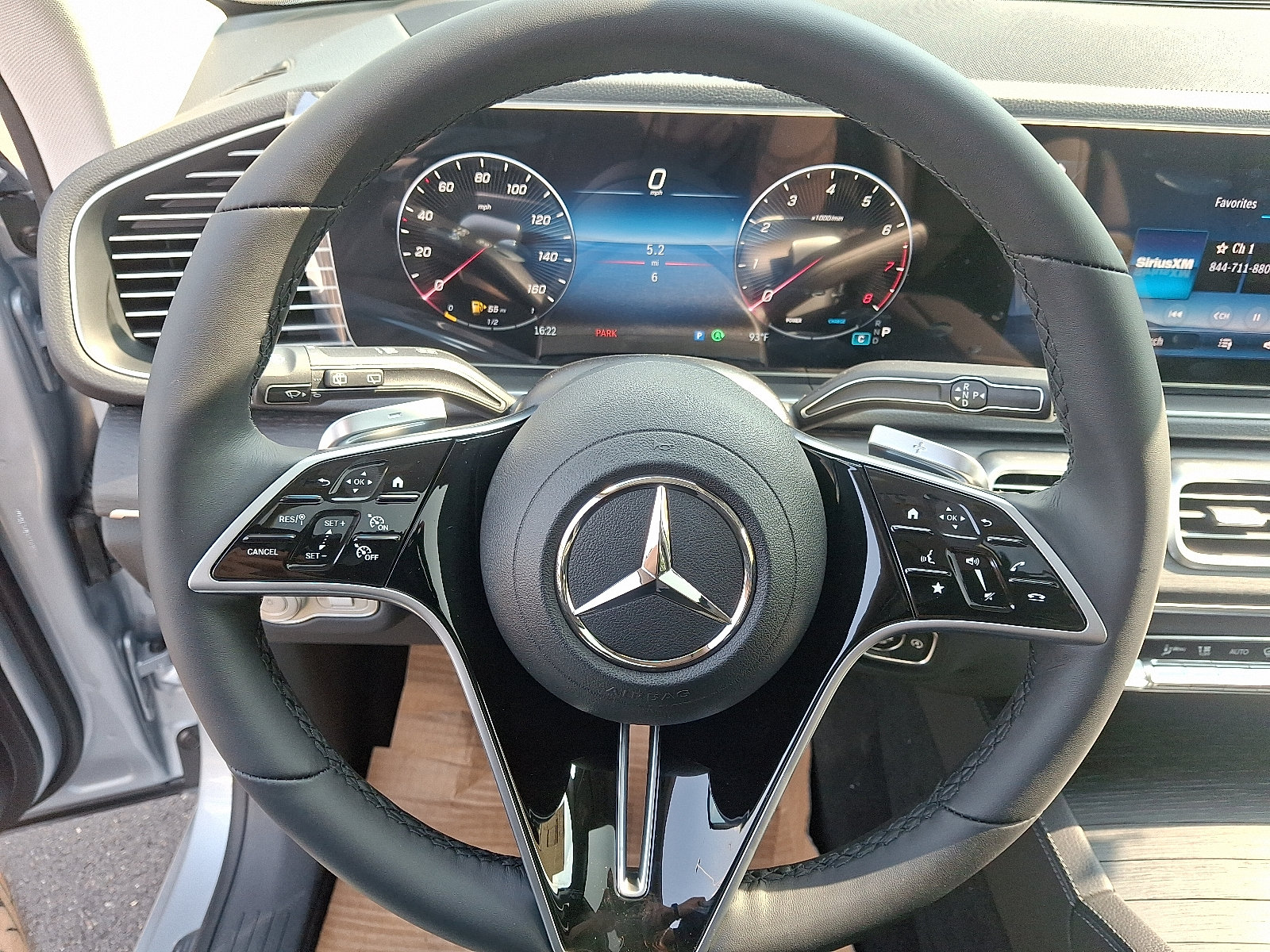 New 2026 Mercedes-Benz GLE 350 4MATIC image 17