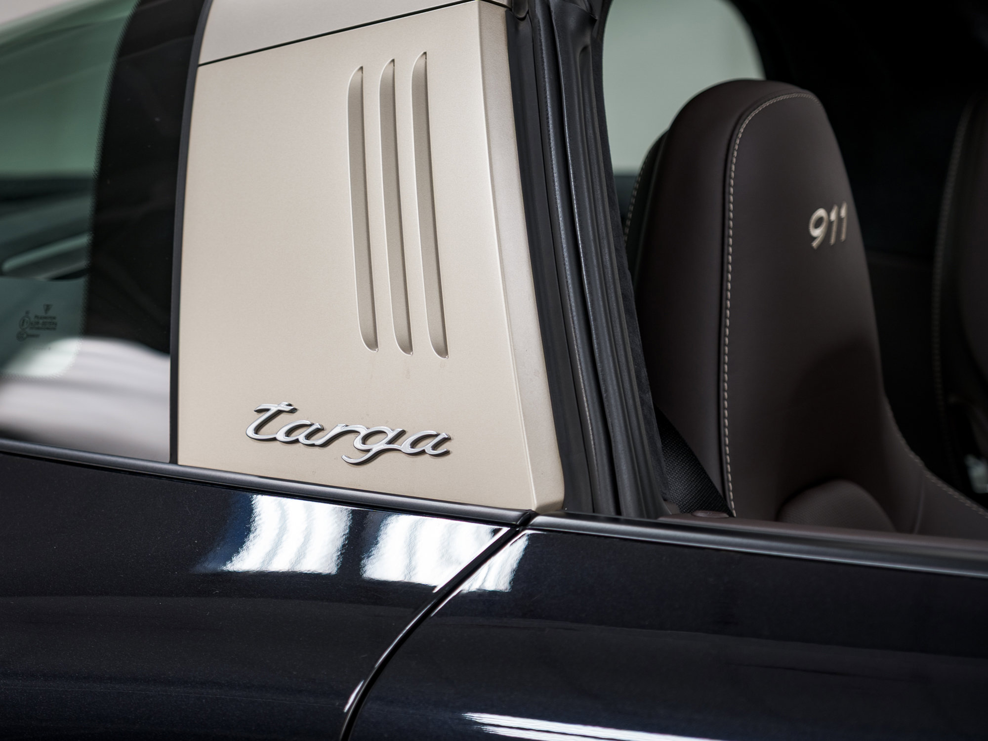 Certified 2019 Porsche 911 Targa 4 GTS image 30