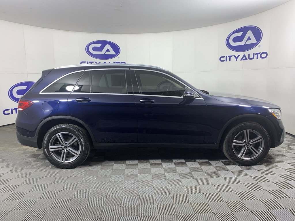 Used 2021 Mercedes-Benz GLC 300 image 2