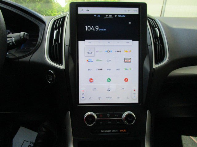 Used 2024 Ford Edge SEL image 15