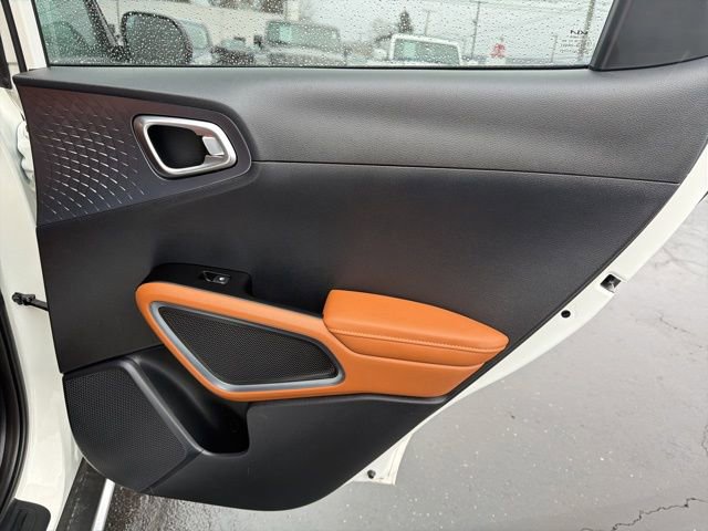 Used 2025 Kia Soul EX image 39