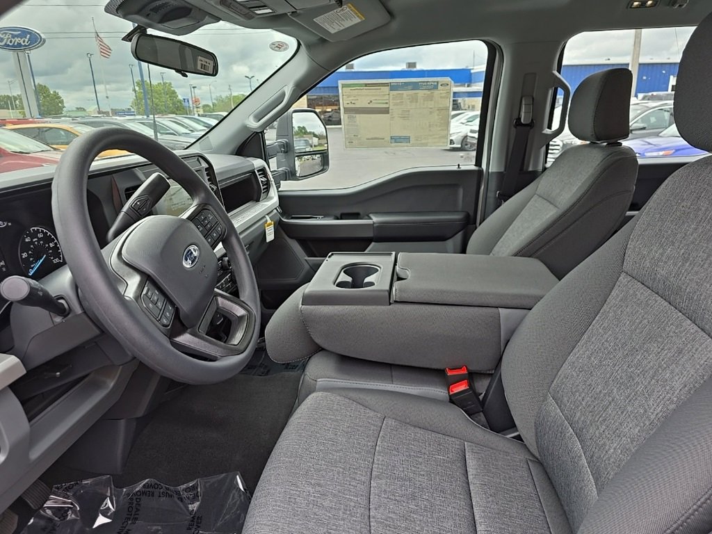 New 2025 Ford F250 XL w/ STX Appearance Package image 15