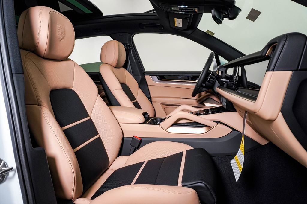 New 2026 Porsche Cayenne image 15