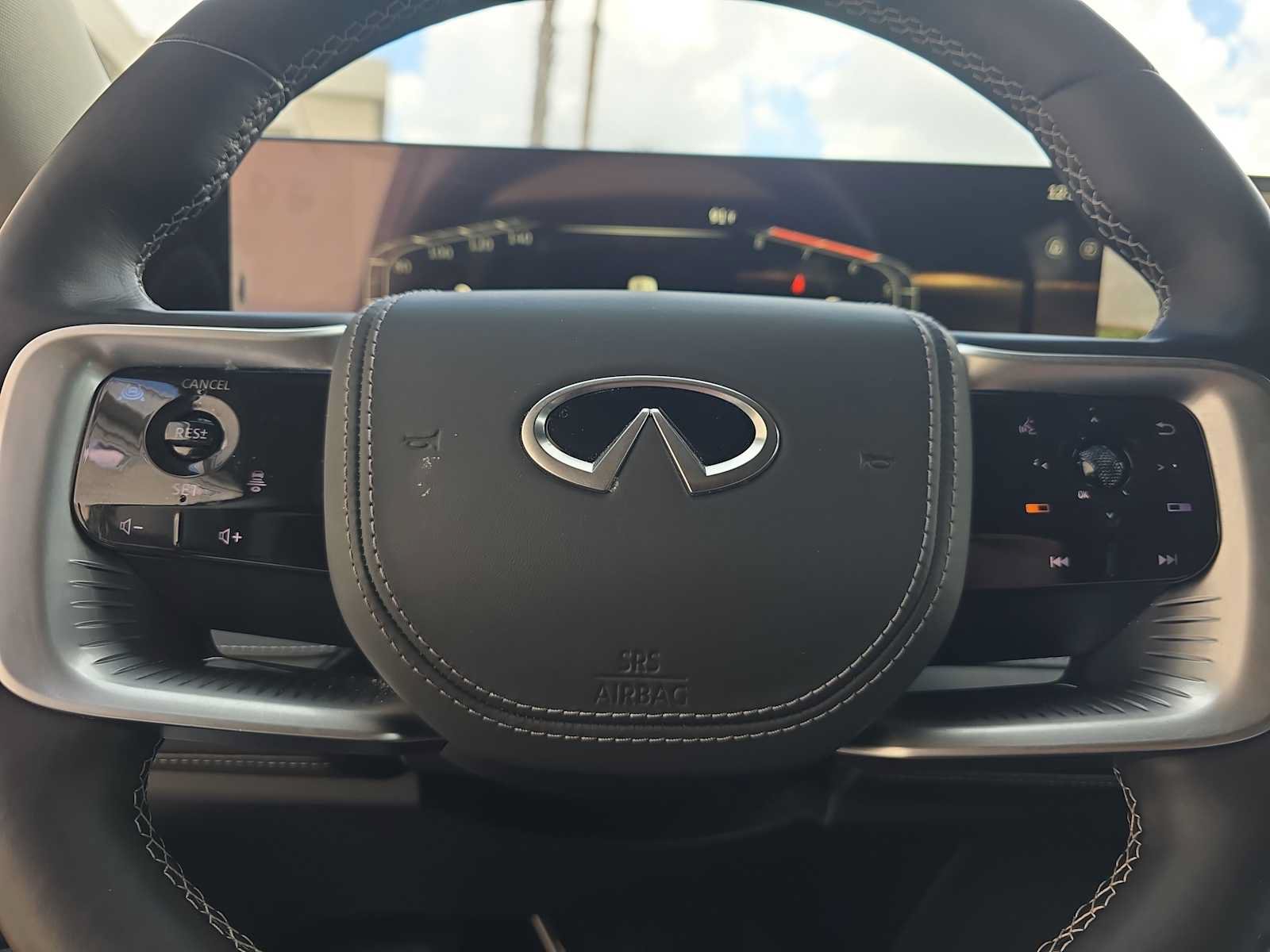 Certified 2025 INFINITI QX80 Sensory AWD/4WD image 22