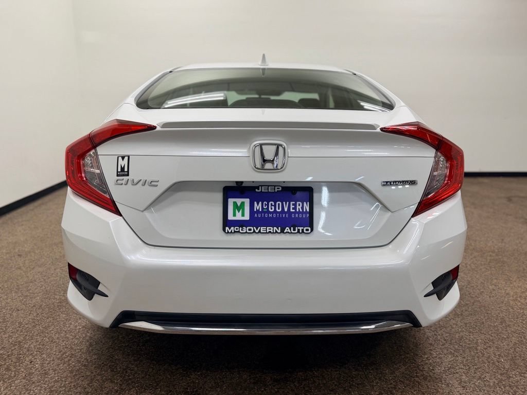 Used 2019 Honda Civic Touring image 4