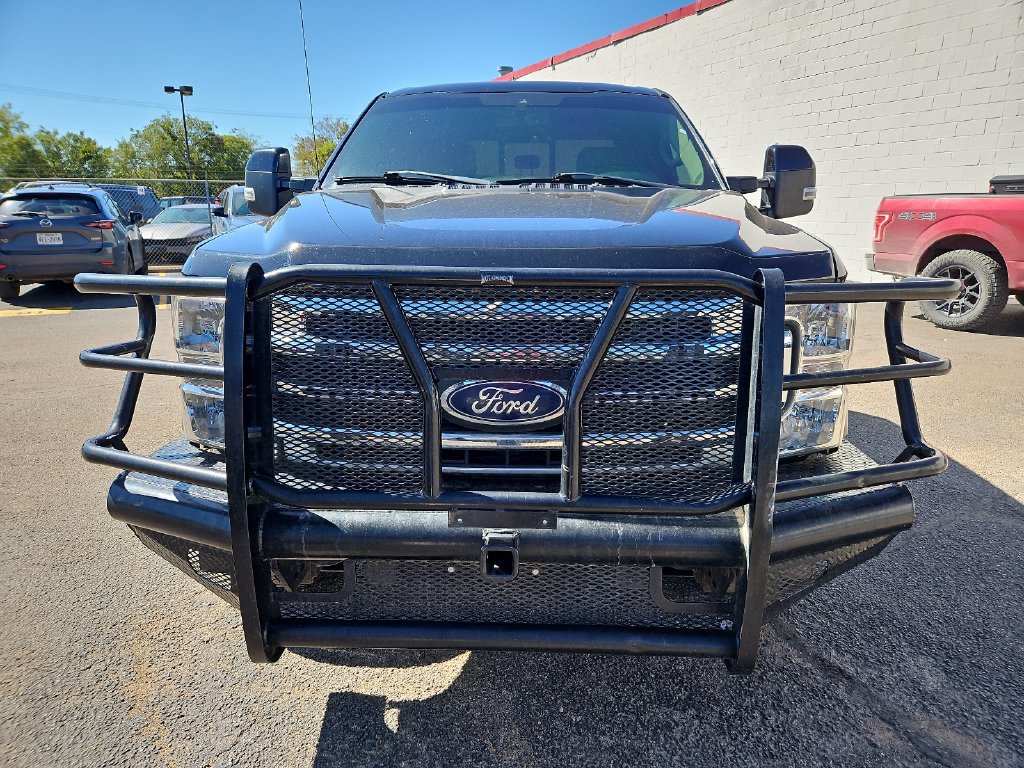 Used 2021 Ford F250 Lariat w/ Lariat Value Package AWD/4WD image 3