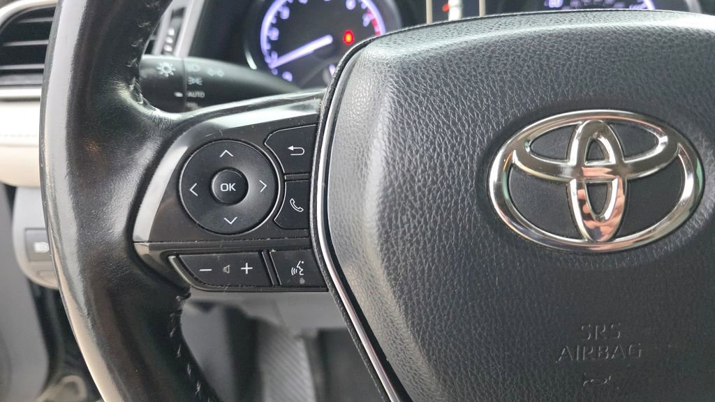 Used 2019 Toyota Camry SE image 16