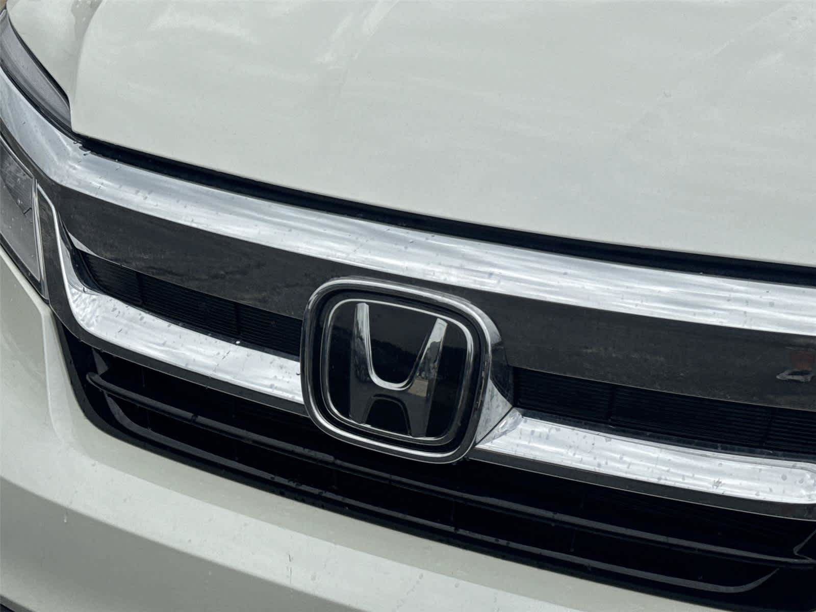 Used 2019 Honda Pilot Touring image 10