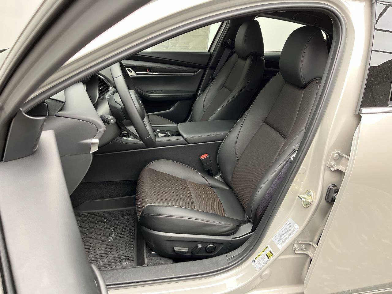 New 2026 MAZDA MAZDA3 2.5 S Hatchback w/ Premium Pkg FWD image 10