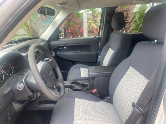 Used 2010 Jeep Liberty Sport w/ Popular Equipment Group image 48