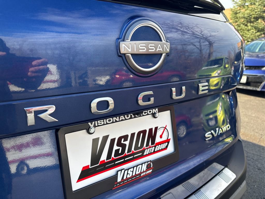 Used 2022 Nissan Rogue SV image 14