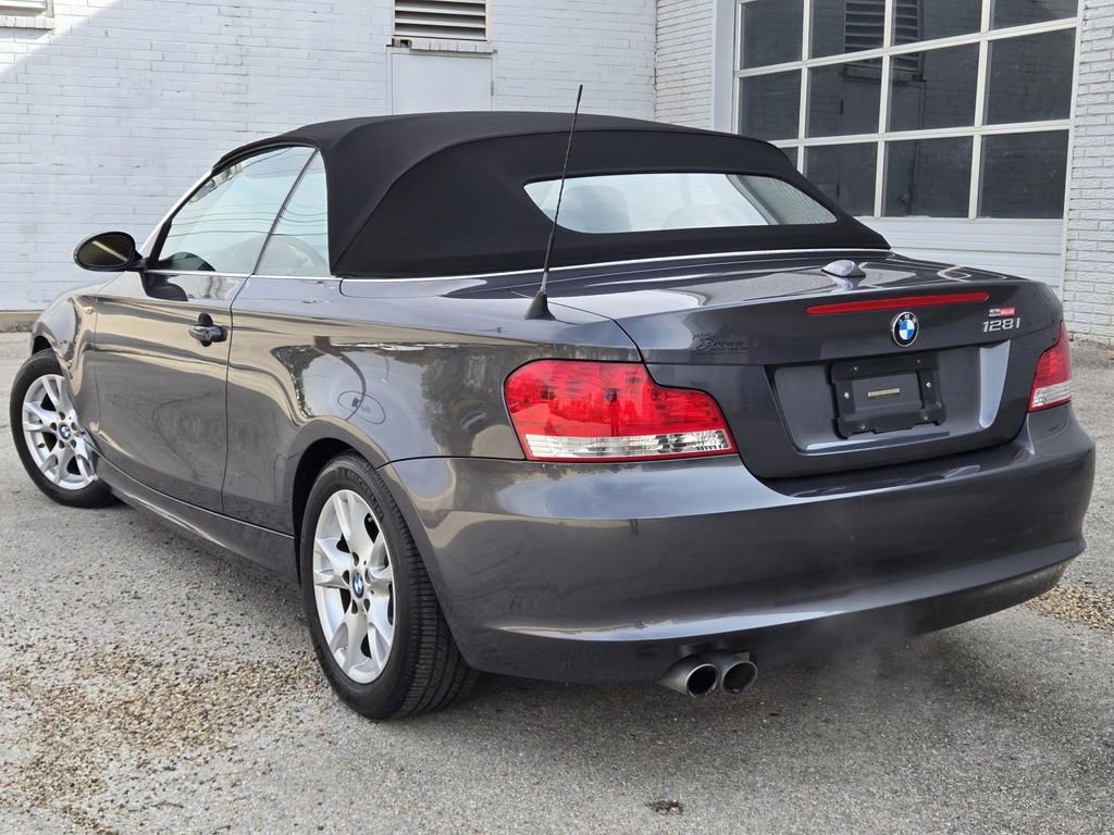 Used 2008 BMW 128i Convertible image 4