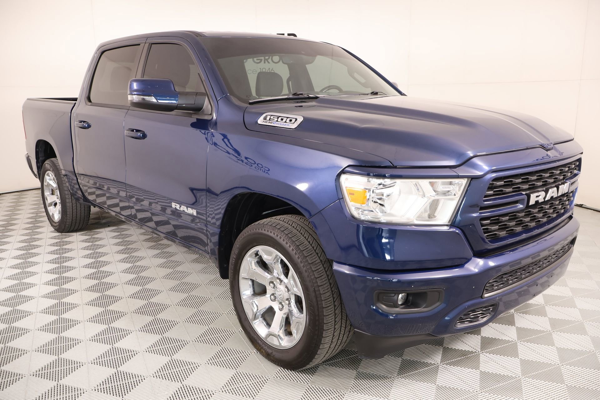 Used 2024 RAM 1500 Big Horn AWD/4WD image 1