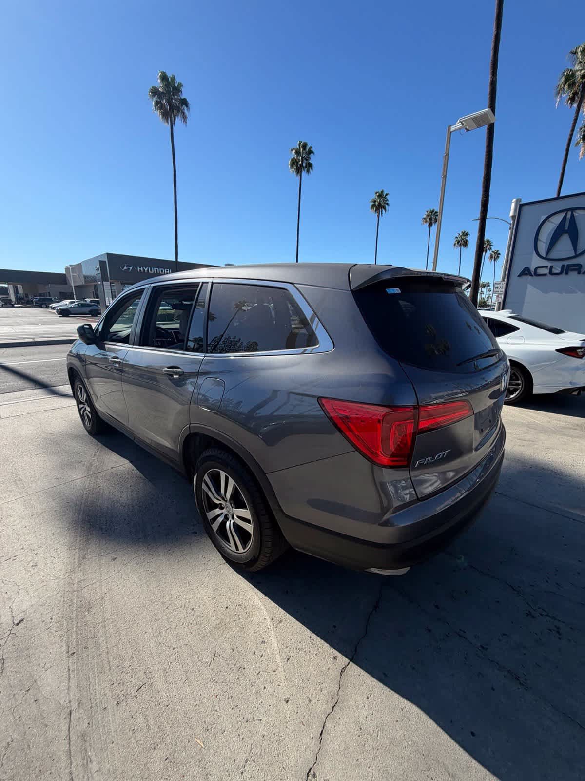 Used 2017 Honda Pilot EX-L image 7