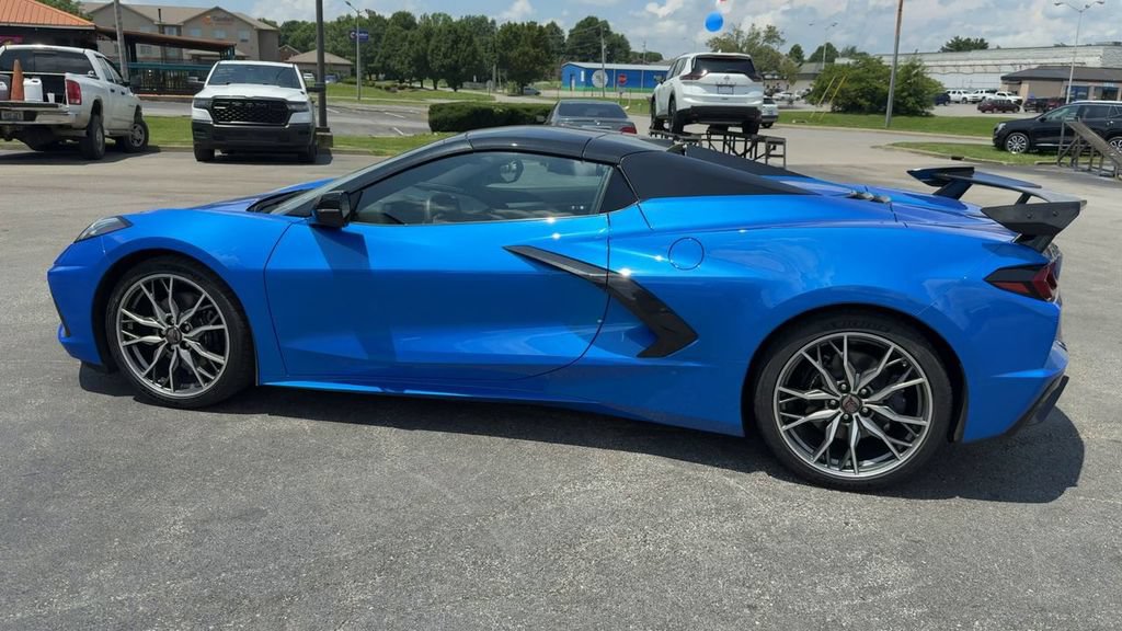 Used 2025 Chevrolet Corvette Stingray Preferred Conv w/ Battery Protection Package RWD image 4