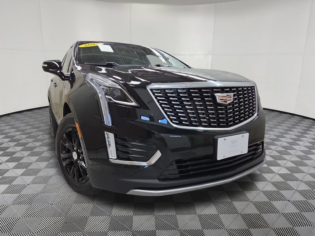 Used 2023 Cadillac XT5 Premium Luxury AWD/4WD image 2