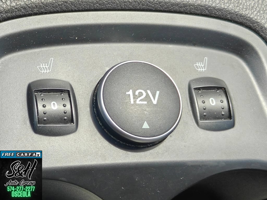 Used 2014 Ford Focus Titanium FWD image 11