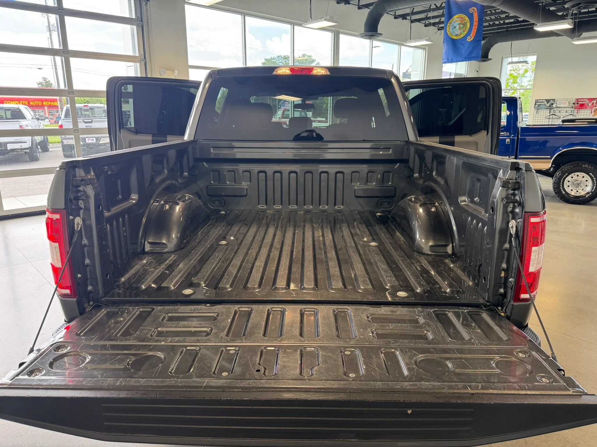 Used 2019 Ford F150 XL w/ Equipment Group 101A Mid AWD/4WD image 8