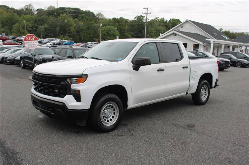 Used 2022 Chevrolet Silverado 1500 W/T w/ Trailering Package AWD/4WD image 4