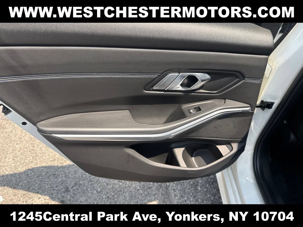 Used 2019 BMW 330i xDrive Sedan w/ M Sport Package AWD/4WD image 27