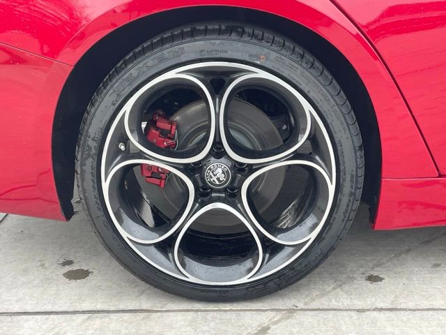 Used 2022 Alfa Romeo Giulia Veloce image 11