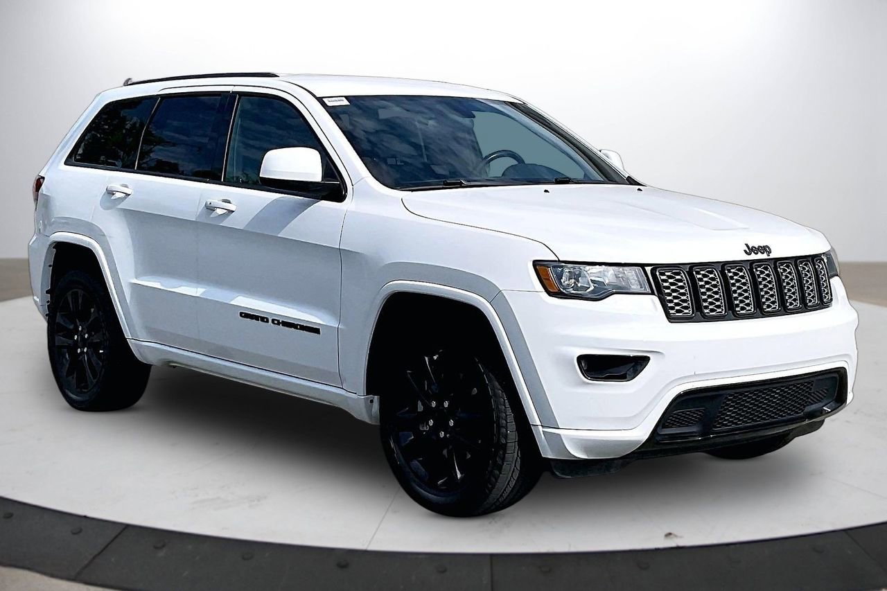 Certified 2021 Jeep Grand Cherokee Laredo X RWD image 2